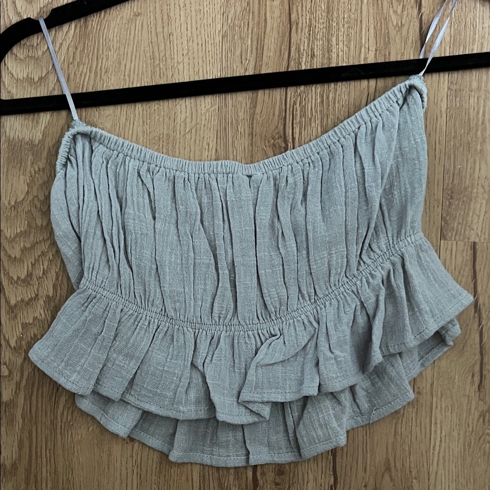 Sadie & Sage Gray Ruffled Crop Top - Picture 2 of 3